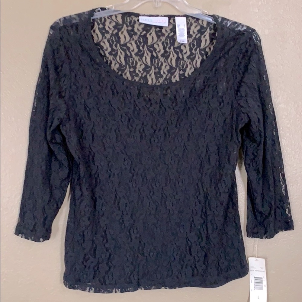 Lacy Top NWT